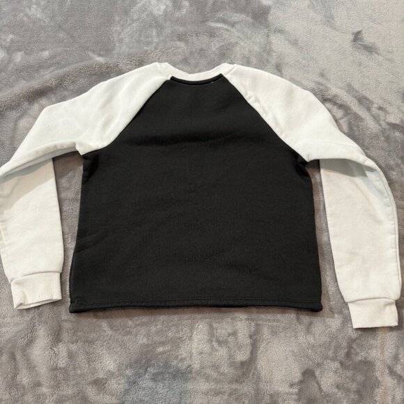 Disney Tim Burton's The Night Before Christmas Graphic Crewneck Kids Large - Picture 6 of 6